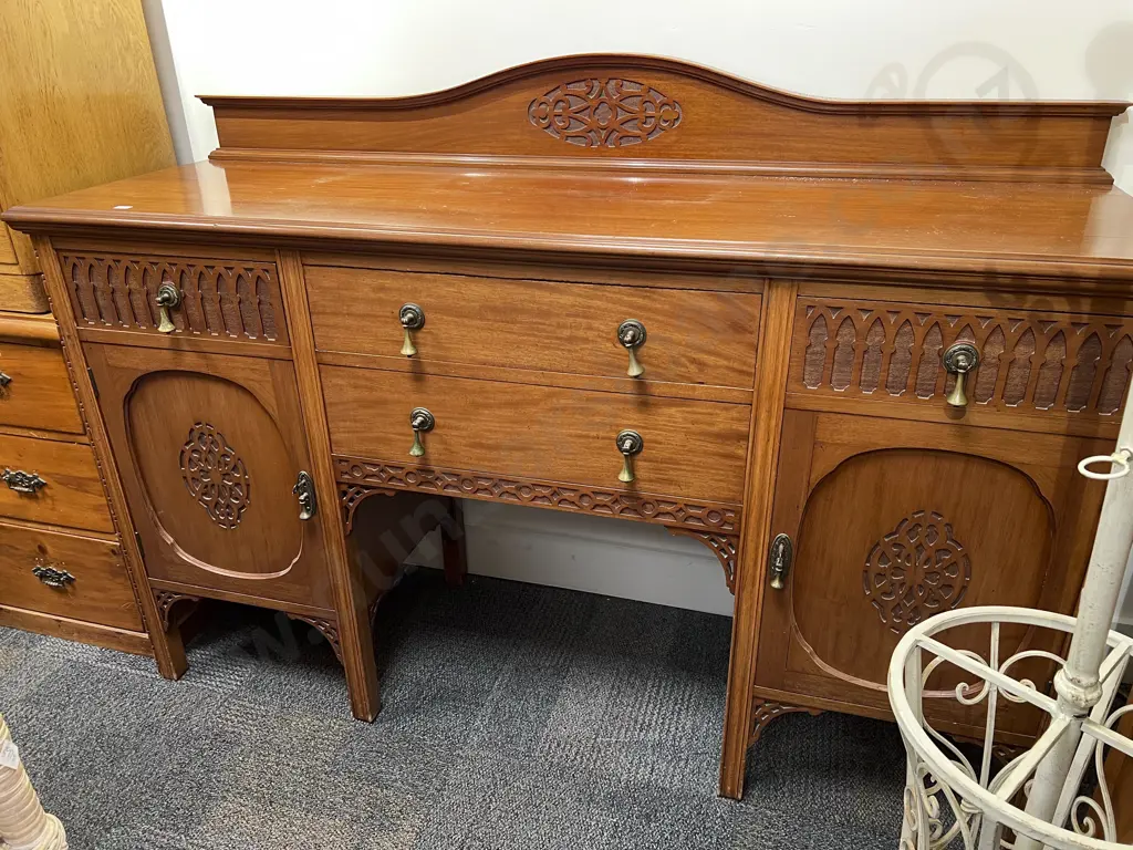 Edwardian Mahogany Sideboard Image 1++