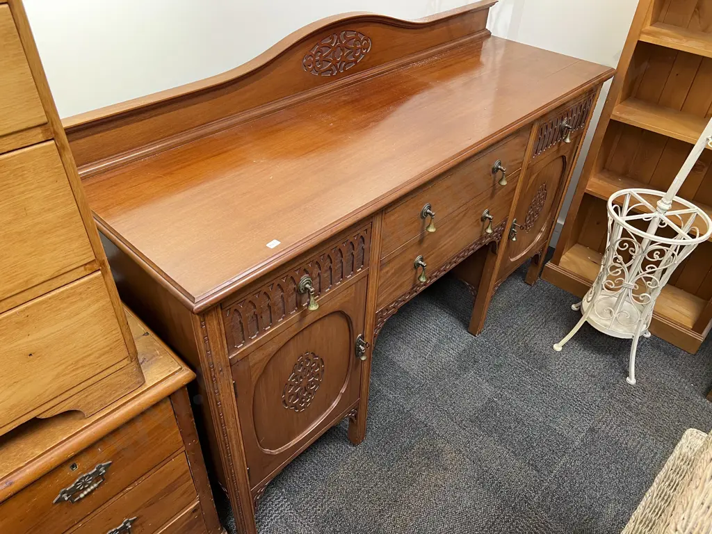 Edwardian Mahogany Sideboard Image 1++