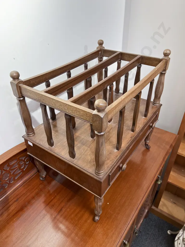 Repro. Mahogany Canterbury Image 1++