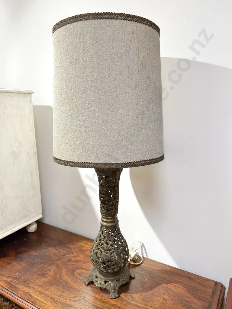 Brass Floral Fret Work Table Lamp Image 1++