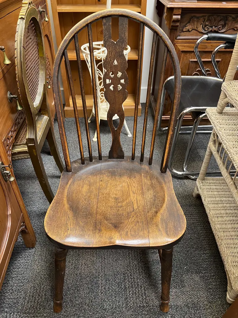 Set of Four Country Kitchen Stained Oak Stick Back Chairs Image 1++