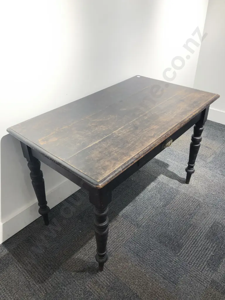 Painted Colonial Single Drawer Desk Image 1++