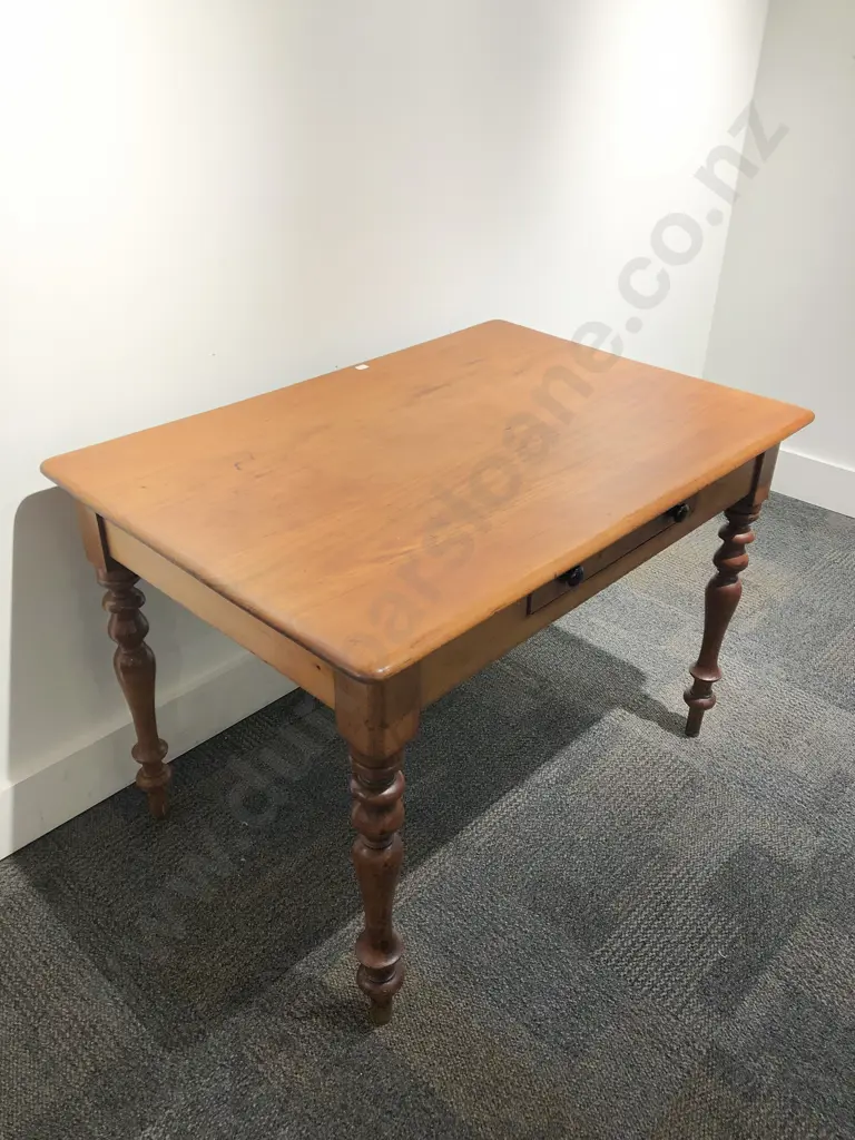 Colonial Kauri Single Drawer Desk Image 1++