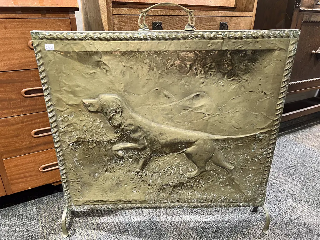 Embossed Brass Fire Screen Image 1++
