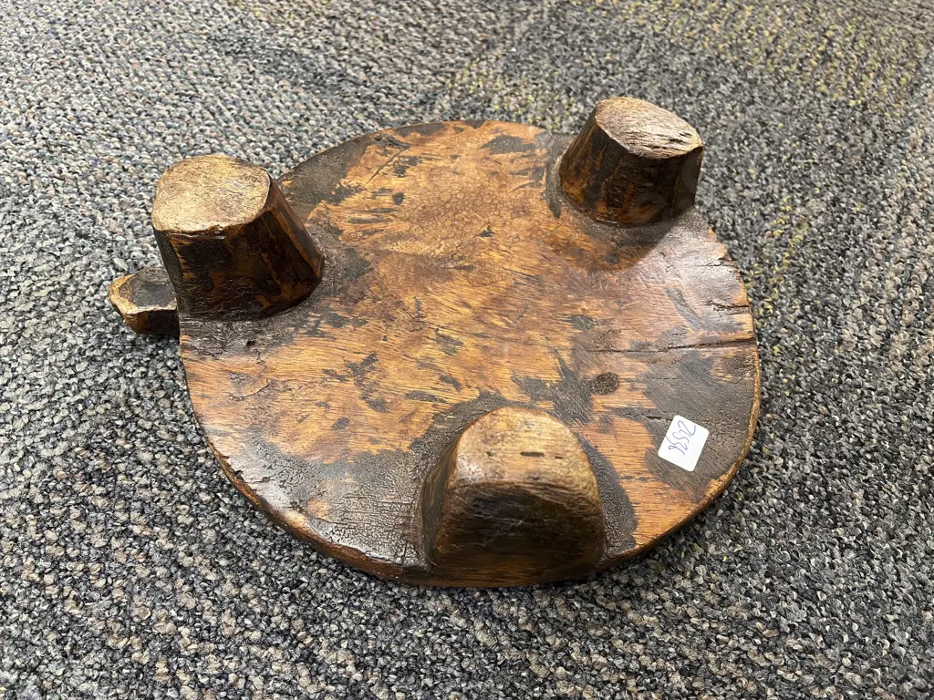 Small Tripod Base Turtle Form Stool Image 1++