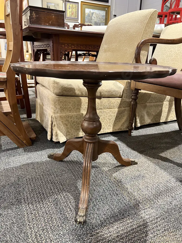 Mahogany Pie Crust Top Wine Table Image 1++