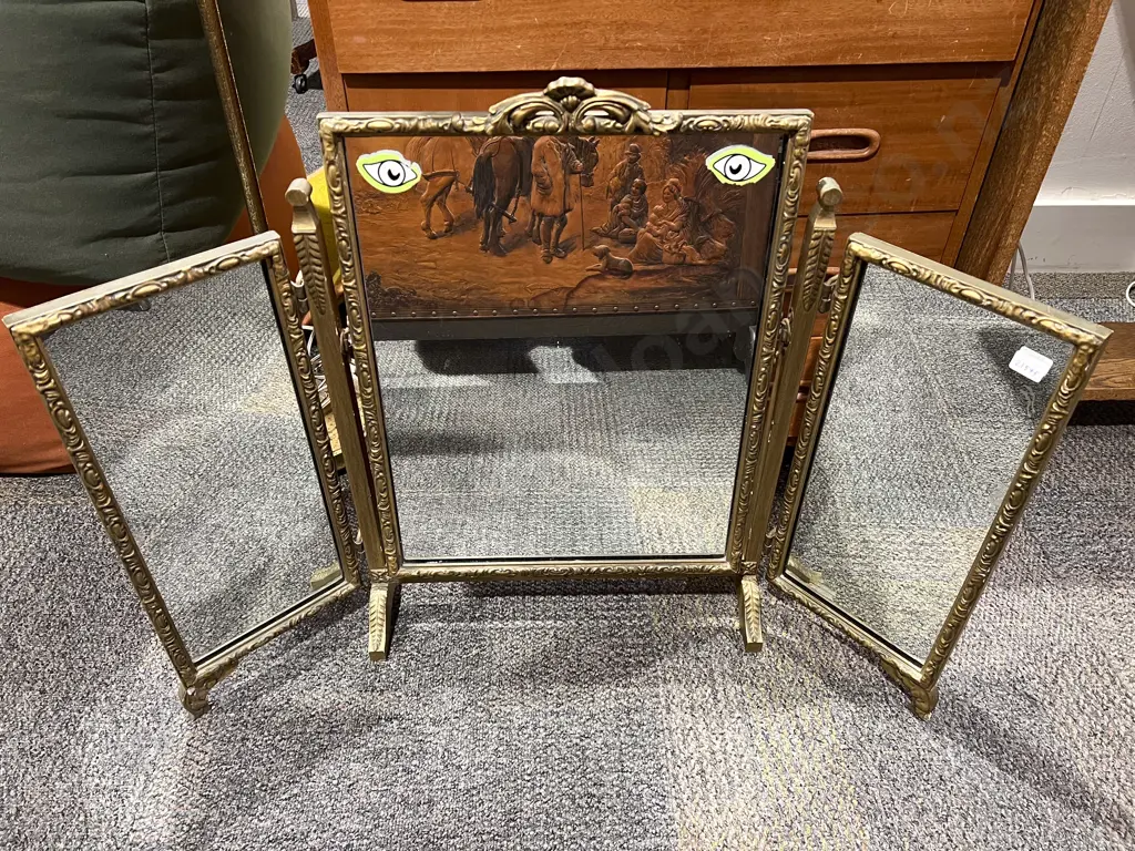 Gilt Painted Three Section Vanity Mirror Image 1++