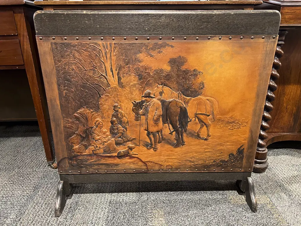 Oak Embossed Leather Fire Screen Image 1++