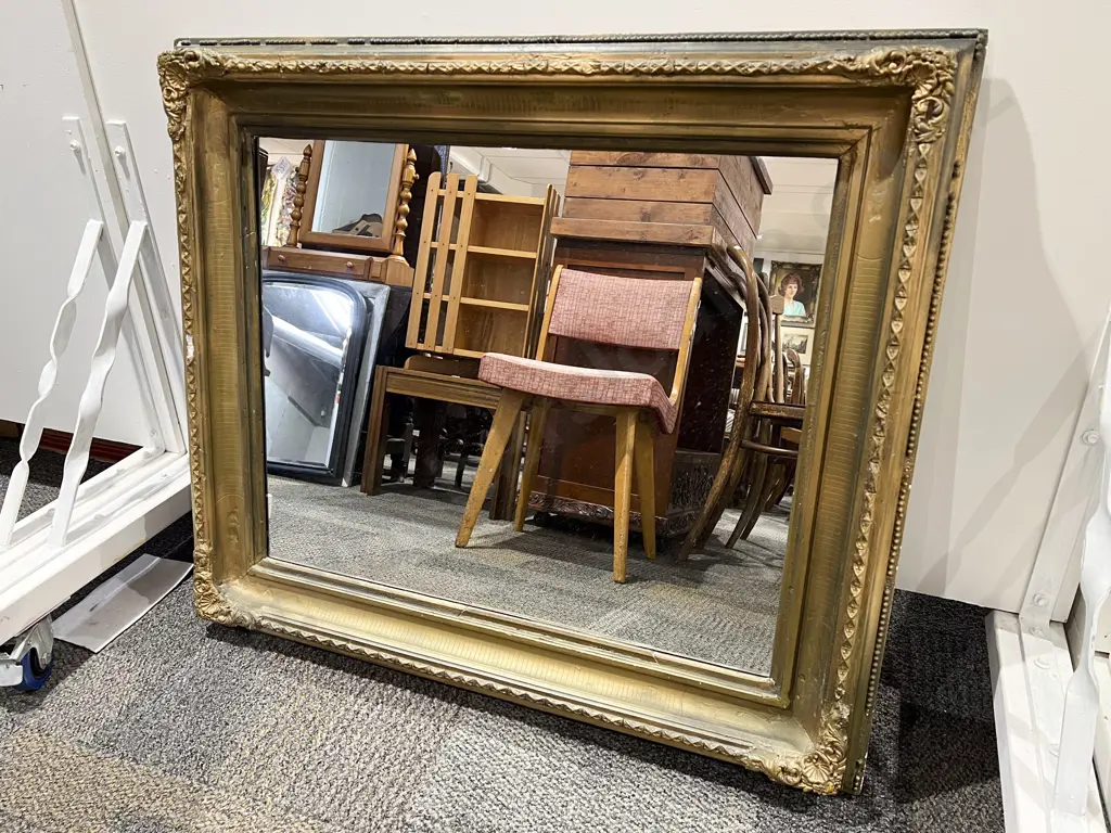 Gilt Framed Rectangular Wall Mirror Image 1++