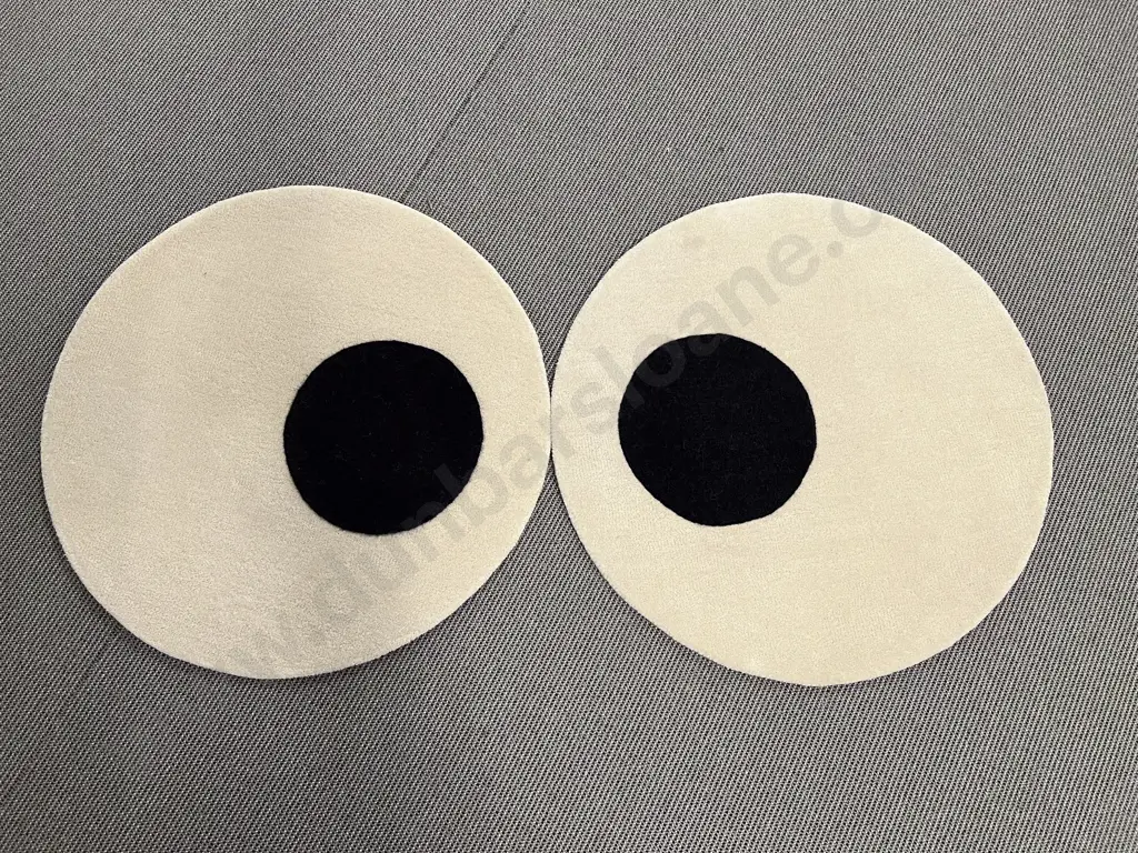 Pair of Maison Deux "Eye" Rugs Image 1++