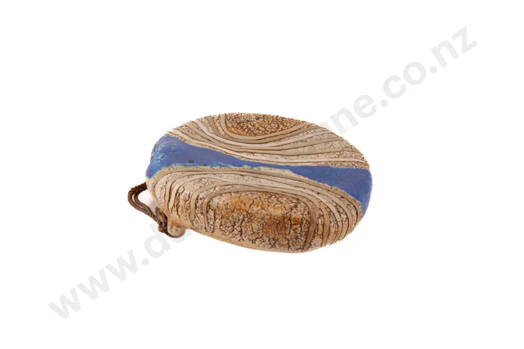 Doris Dutch Hanging Wall Vase Image 1++