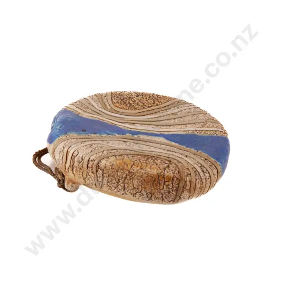 Doris Dutch Hanging Wall Vase