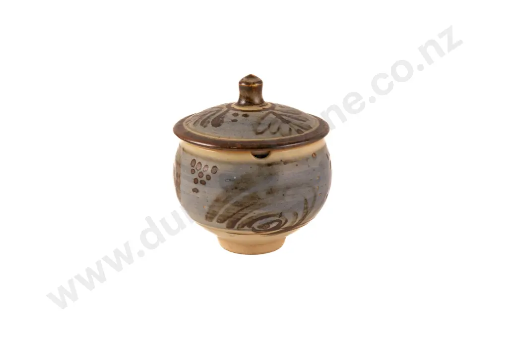 St Ives Lidded Sugar Bowl Image 1++