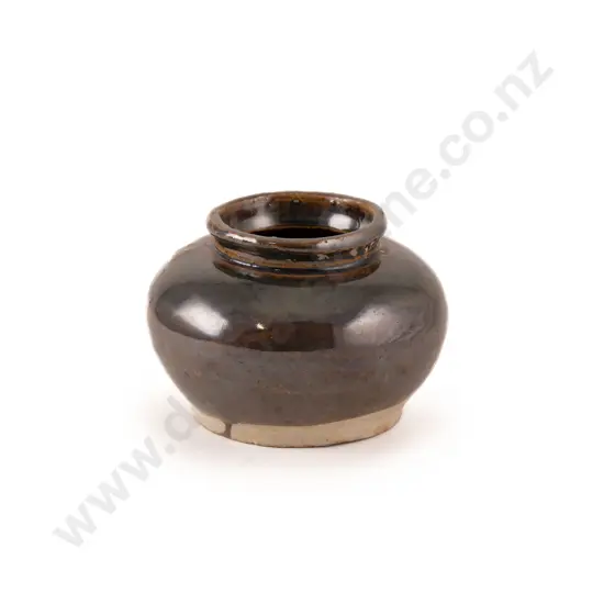 Small Squat Ovoid Ginger Jar