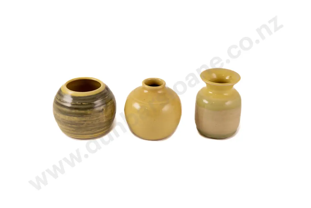 Three Carl Vendelbosch for Temuka Hand Potted Posy Pots Image 1++