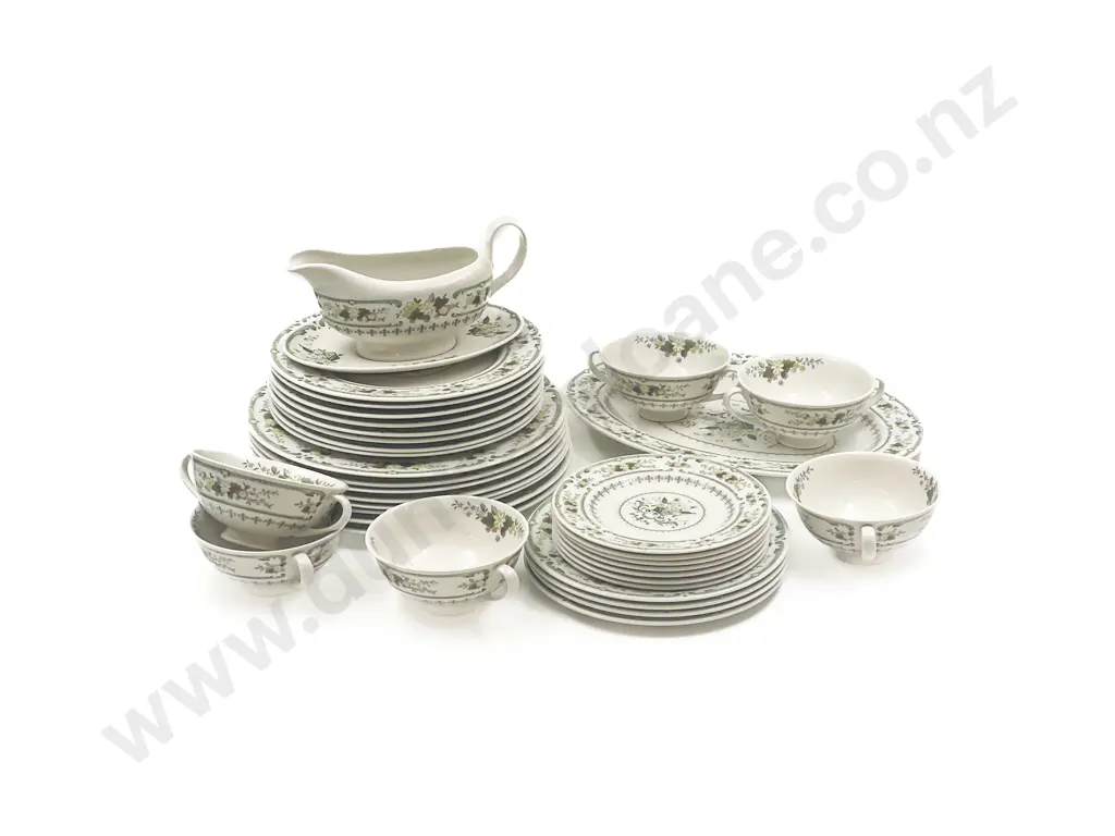 RD "Provincial" Pattern Part Dinner Service Image 1++
