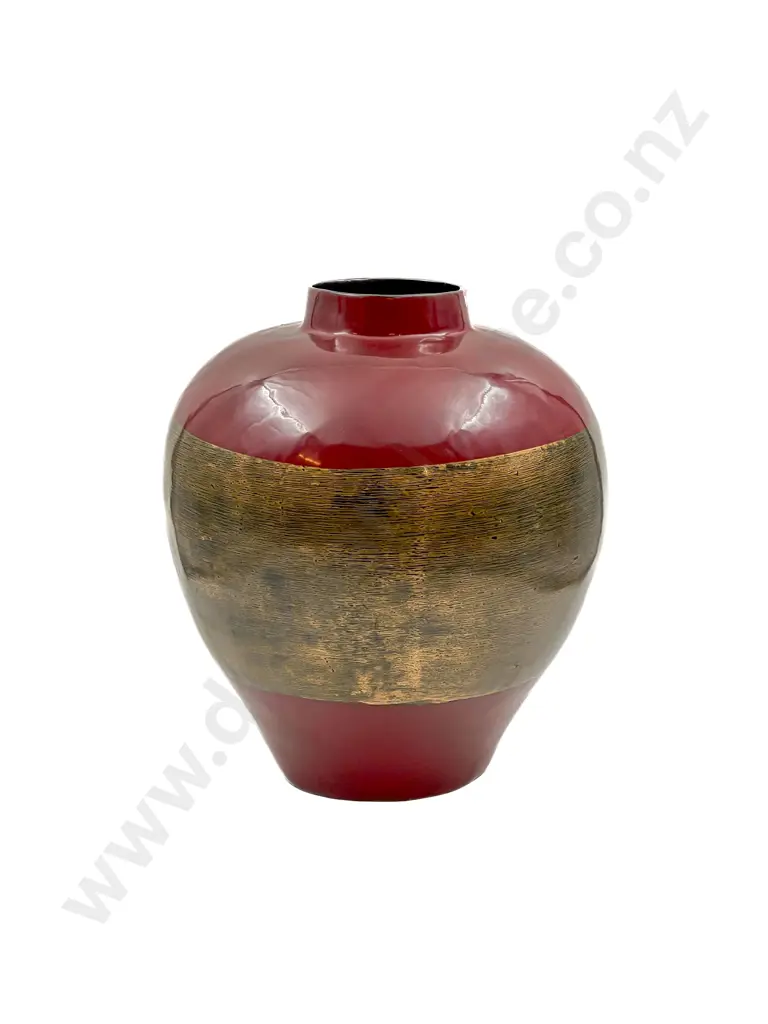 Lacquered Vase Image 1++