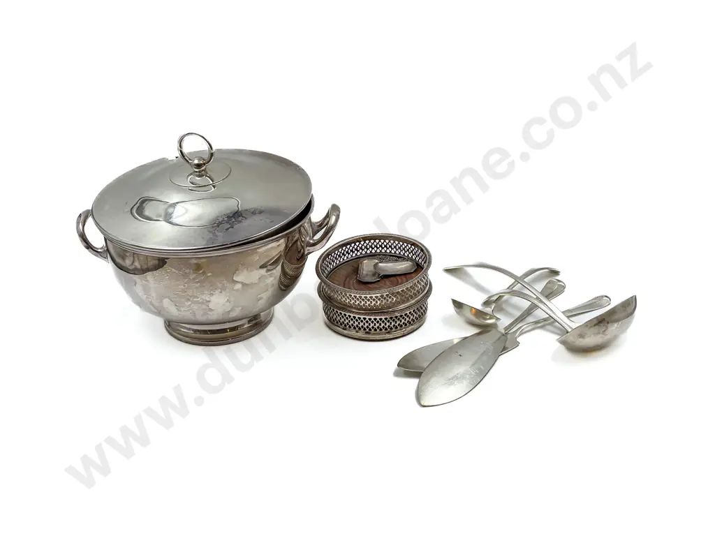 Plated Punch Bowl with Two Wine Coasters etc Image 1++