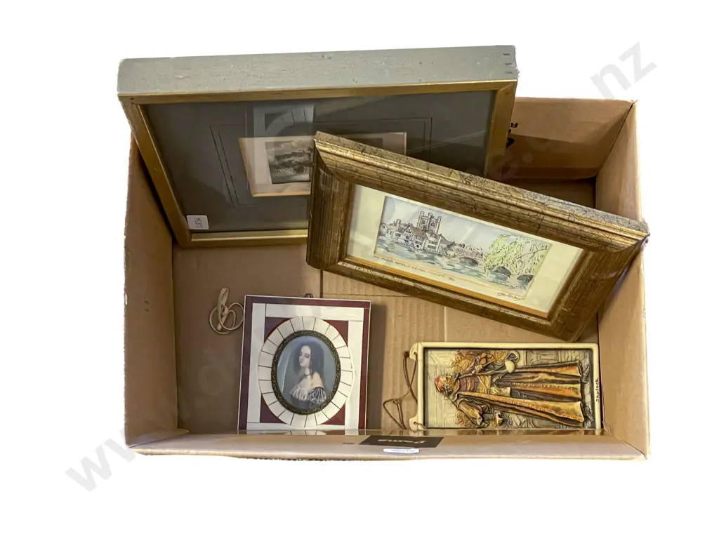 Box of Assorted Image 1++