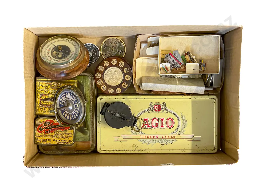 Small Box of Assorted Vintage Image 1++