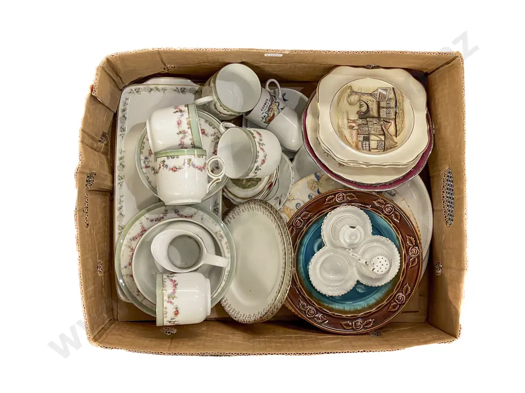 Box of Assorted China Image 1++