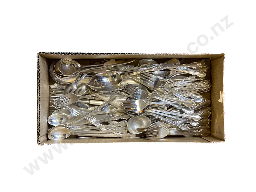 Box of Assorted S/P Cutlery Image 1++