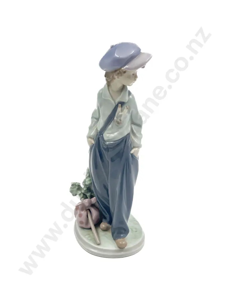 Lladro Figure "The Wanderer" Image 1++