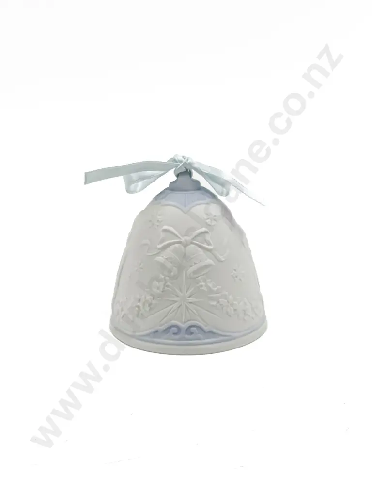Lladro 2000 Christmas Bell Image 1++