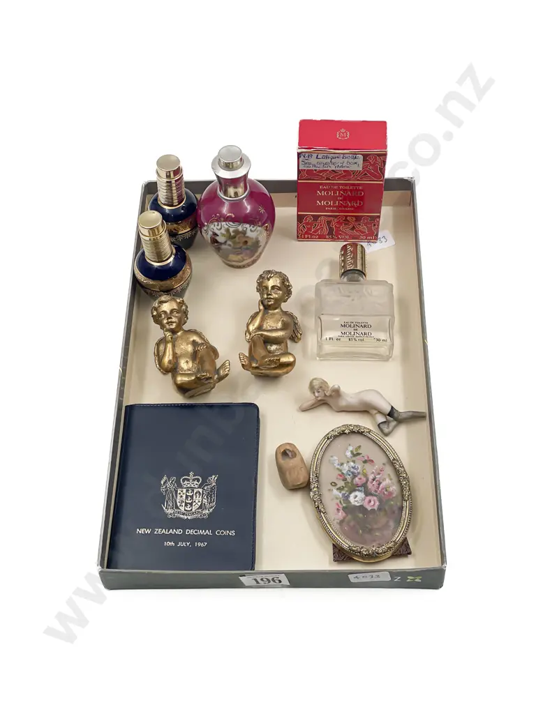 Quantity of Assorted Perfume Bottles & Decorative Ornaments etc Image 1++