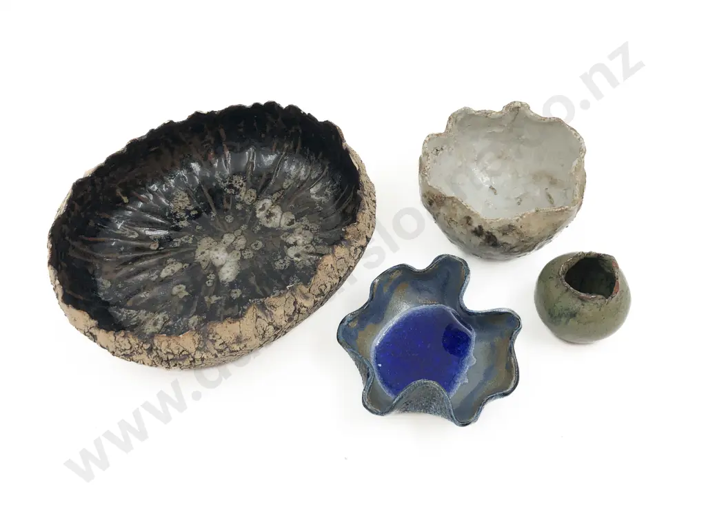 Four NZ Pottery Vessels Image 1++