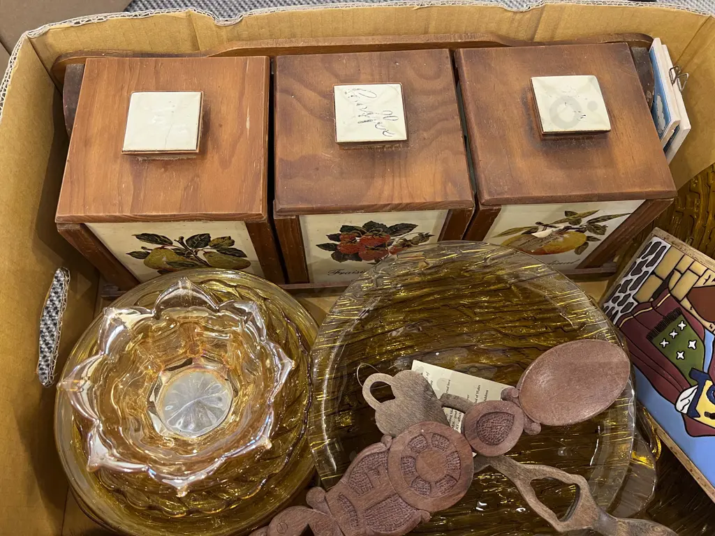 Quantity of Assorted Including Kitchen Storage Jars and Pressed Glassware Image 1++