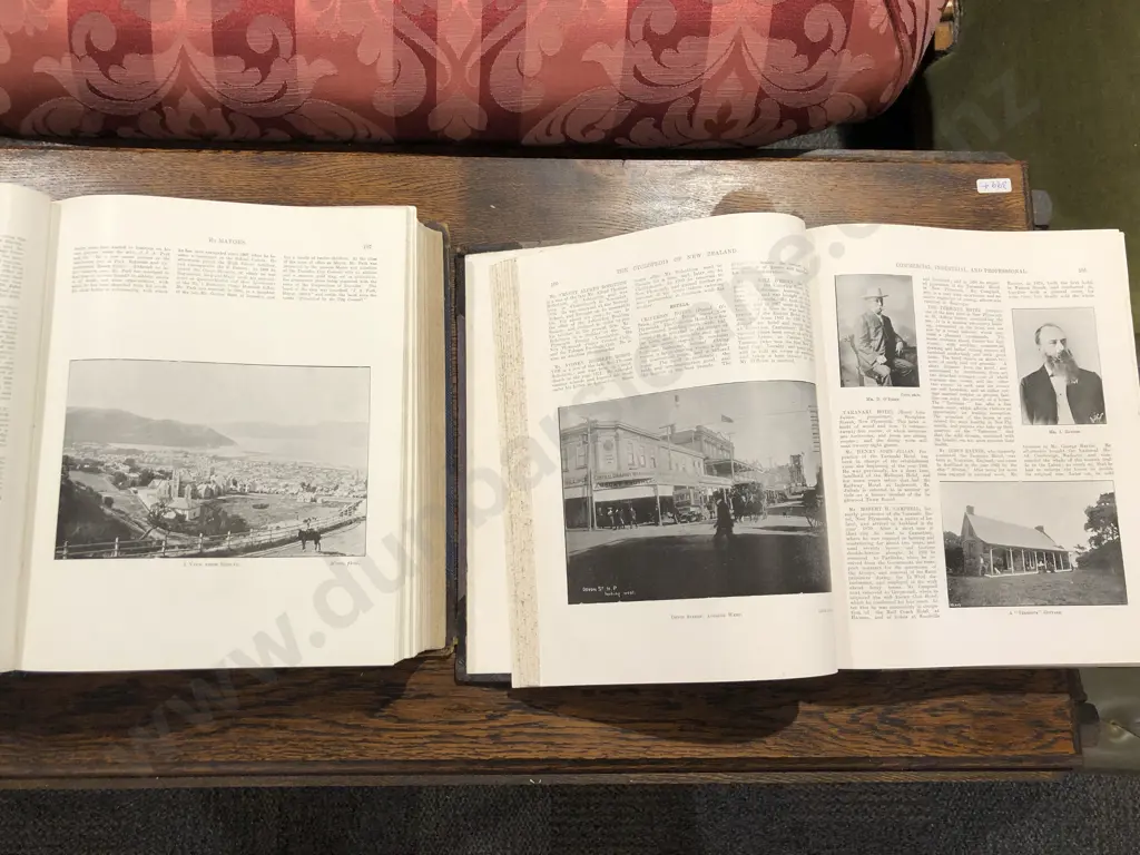 Cyclopedia of New Zealand - Volume 4 Southland & Vol. 6 Taranaki-Hawke's Bay-Wellington Image 1++