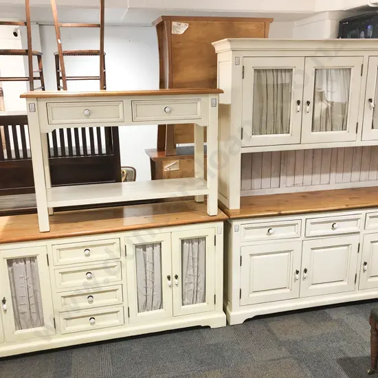 Modern Three Pce Kitchen Suite