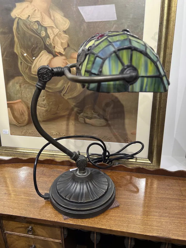 Bankers Lamp with Tiffany Style Shade Image 1++