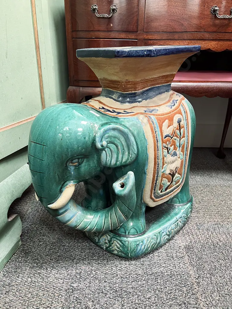 Glazed Elephant Form Plant Stand Image 1++