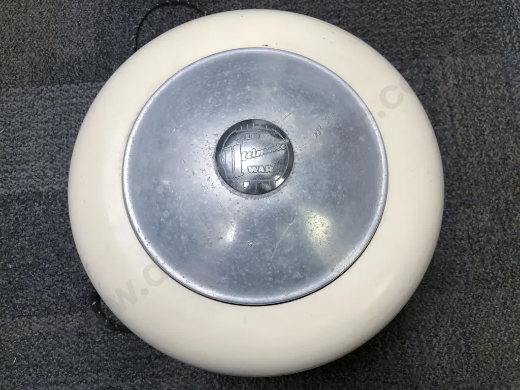 "Glow Ultimate Warm" Vintage Working Fan Heater with Light Image 1++
