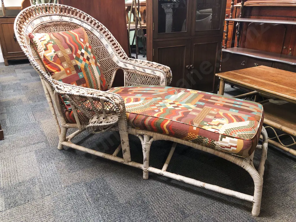 Mid Century Cane Lounger Image 1++