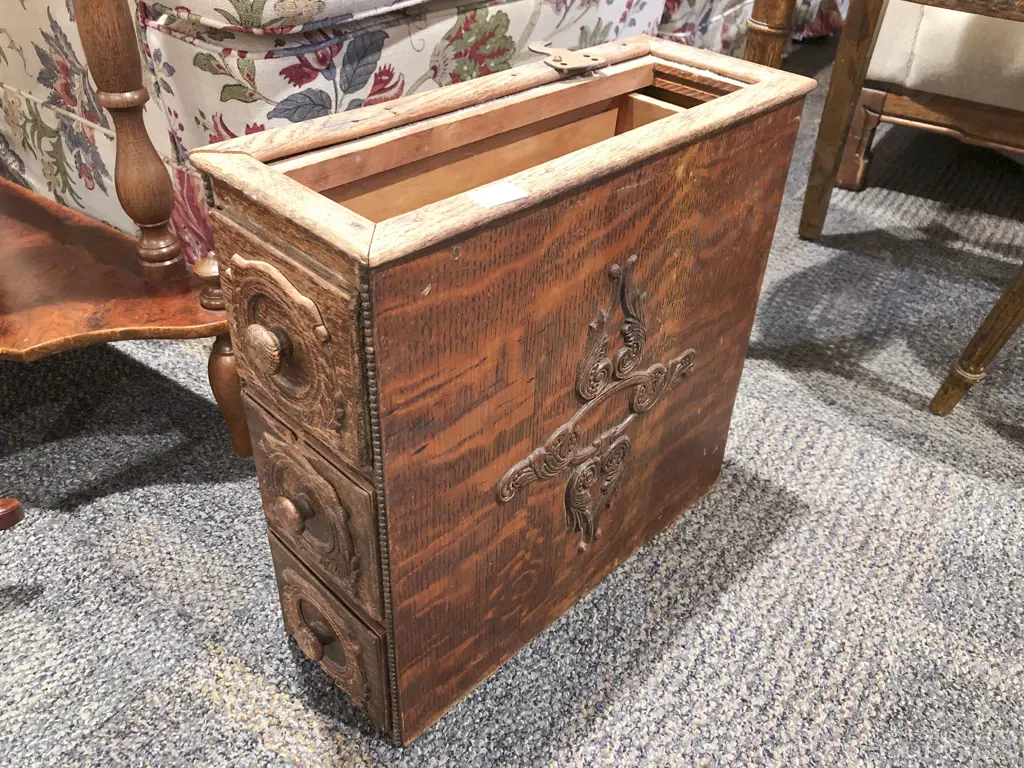Set of Vintage Singer Sewing Machine Drawers Image 1++