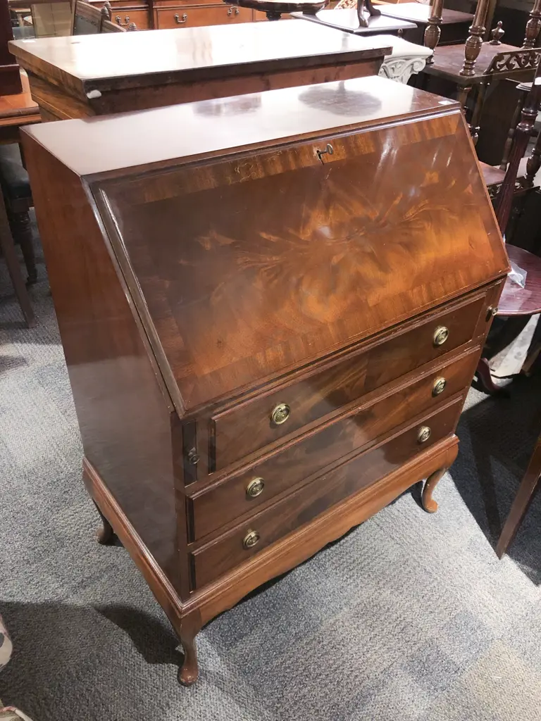 Repro. Mahogany Writing Bureau Image 1++
