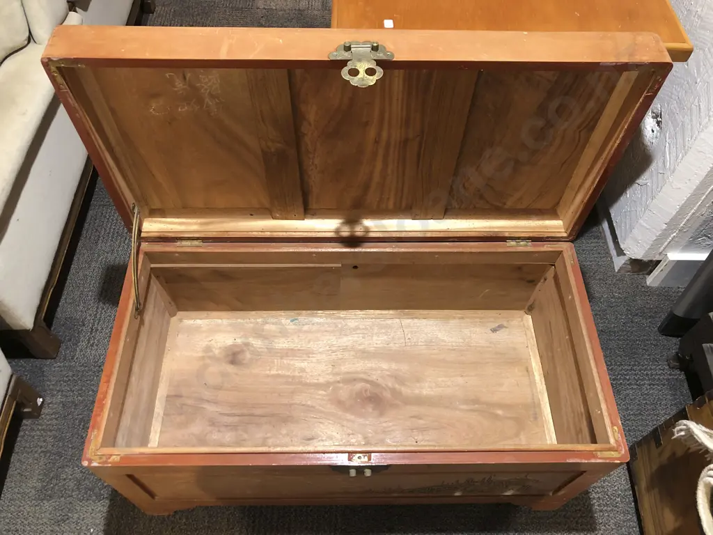 Camphor Chest Image 1++