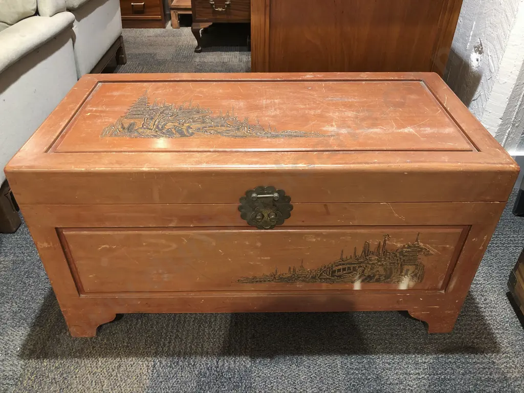 Camphor Chest Image 1++