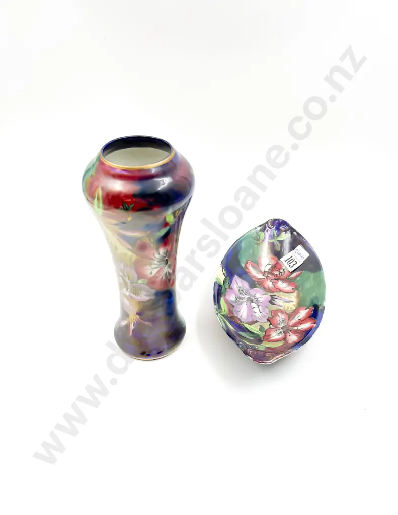 Maling Vase and Dish Image 1++