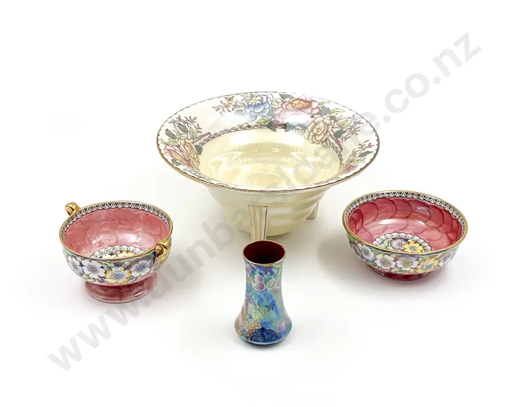 Three Assorted Maling Bowl/Dishes and Grimwades Posy Vase Image 1++