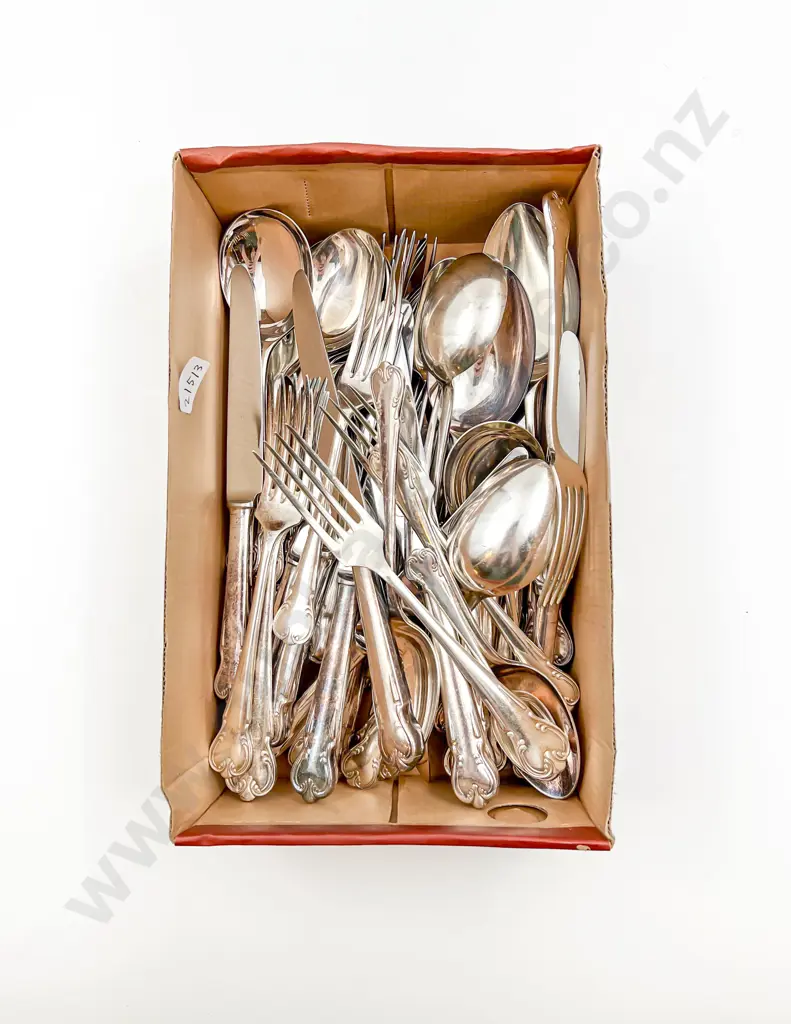 Quantity of Assorted Cutlery Image 1++