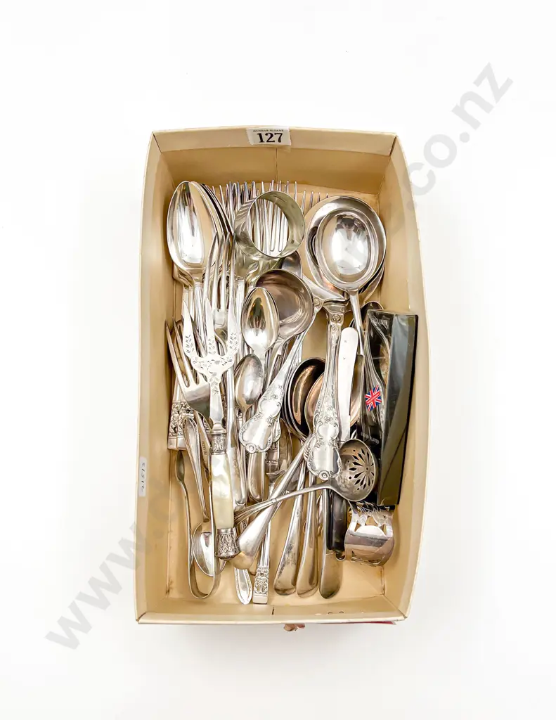 Box of Assorted Cutlery Image 1++