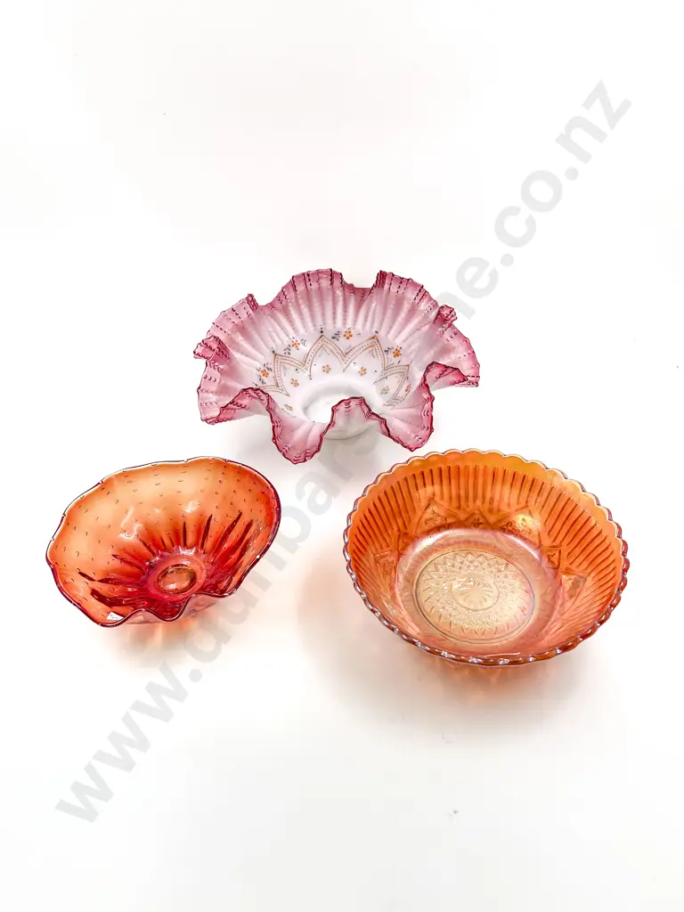 Three Assorted Art Glass Bowls Image 1++