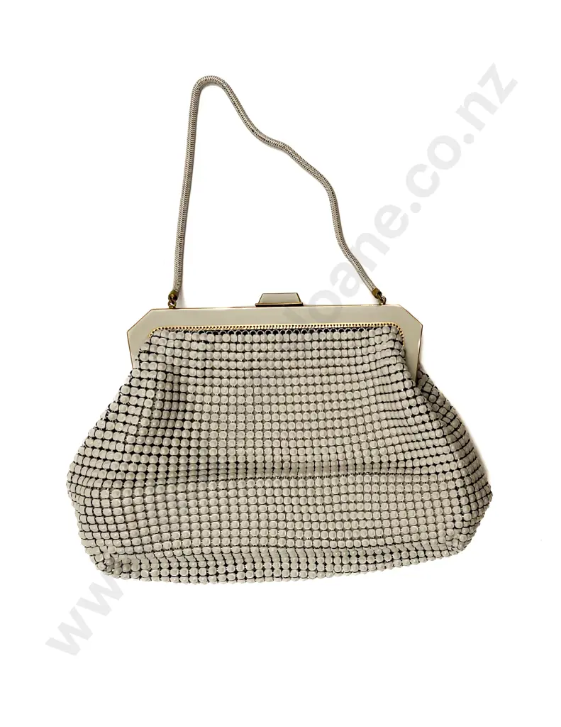 Vintage Ladies Bag Image 1++