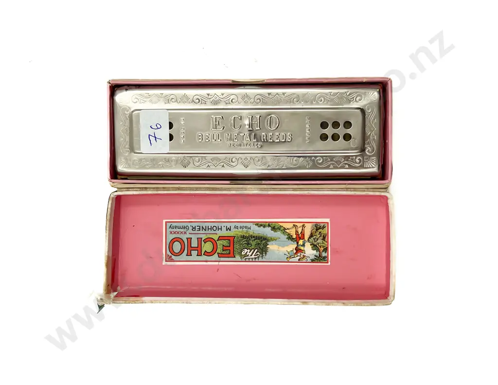 M. Hohner "The Echo" Harmonica in Original Case Image 1++