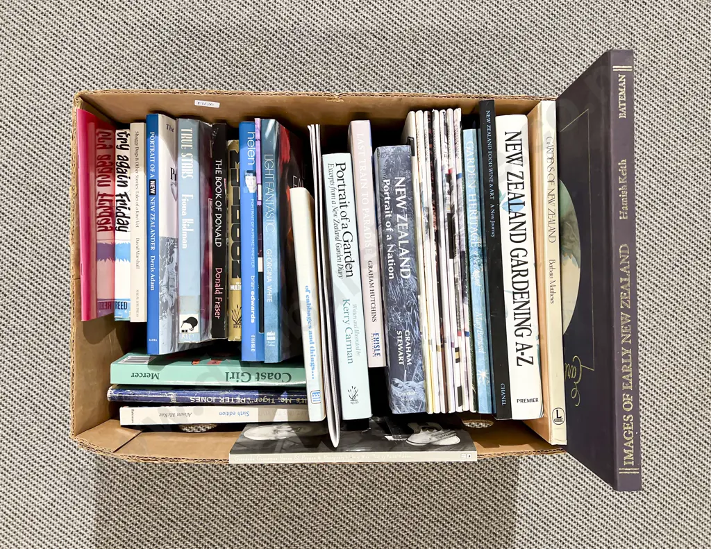 Box Quantity of Assorted Books incl NZ Reference Image 1++