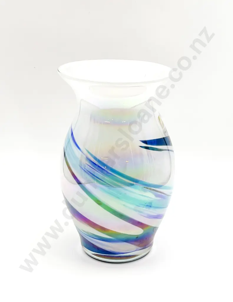 Japanese Art Glass Vase Image 1++